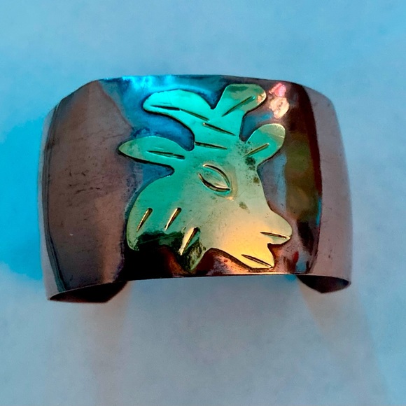 Vintage Wide Cuff Mexican Copper Brass Bracelet - Picture 4 of 4
